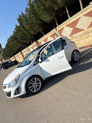 Opel Corsa-3