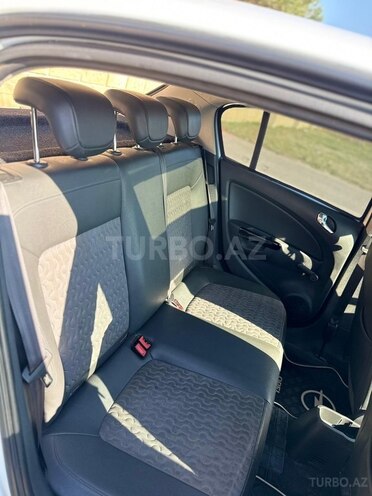Opel Corsa-9
