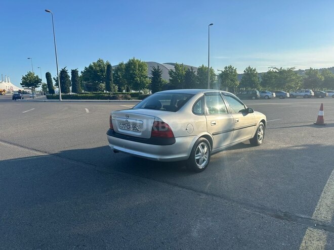 Opel Vectra-7