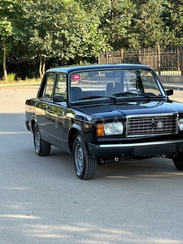LADA (VAZ) 2107-4