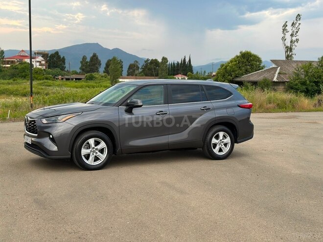 Toyota Highlander-3