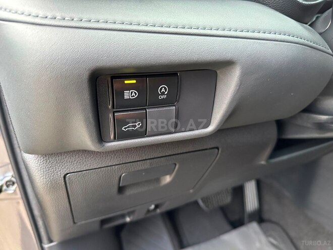 Toyota Highlander-13