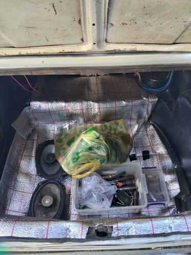 LADA (VAZ) 21011-2