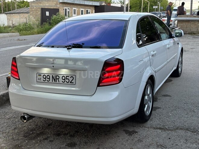 Daewoo Gentra-2