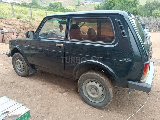 LADA (VAZ) Niva-8