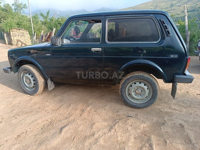LADA (VAZ) Niva-15