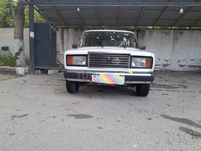 LADA (VAZ) 2107-1