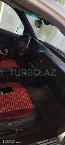 Mercedes C 200-6