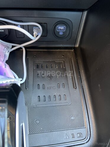 Hyundai Sonata-11