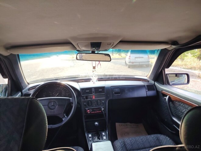 Mercedes C 180-6