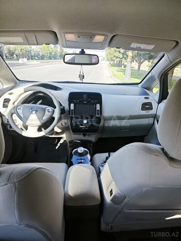 Nissan Leaf-3
