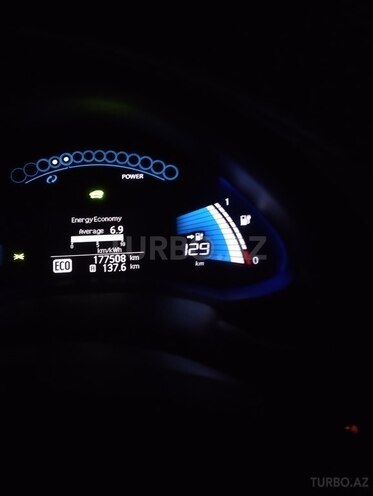 Nissan Leaf-6