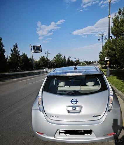 Nissan Leaf-2
