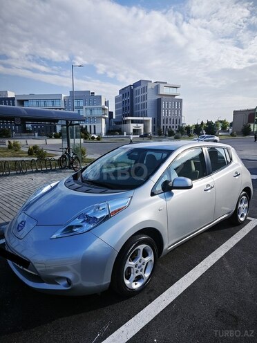Nissan Leaf-4