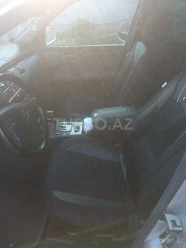 Mercedes E 220-12