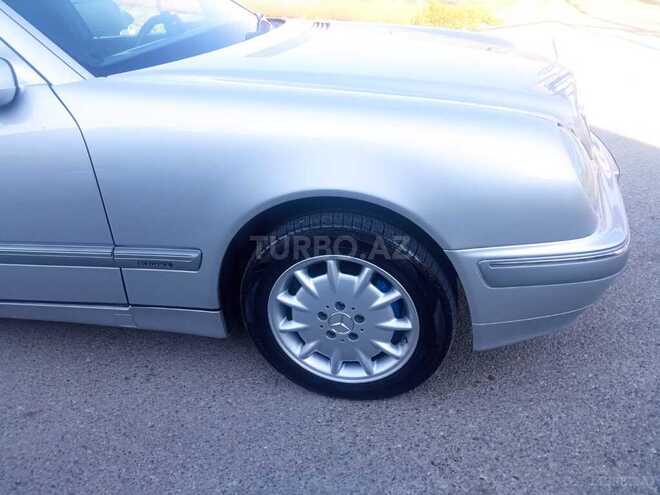 Mercedes E 220-18