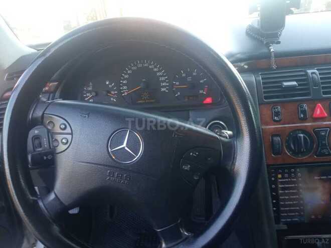 Mercedes E 220-8