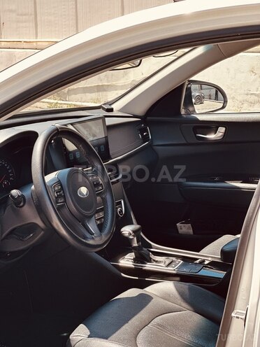 Kia K5-16