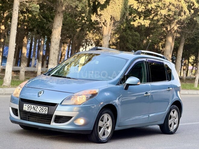 Renault Grand Scenic-4