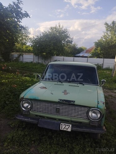 LADA (VAZ) 21011-1