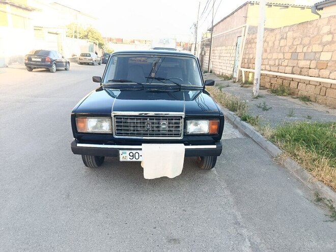 LADA (VAZ) 2107-1