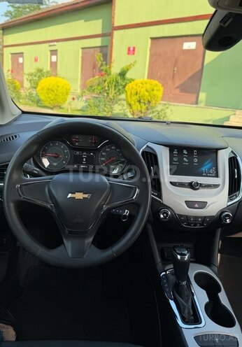 Chevrolet Cruze-13