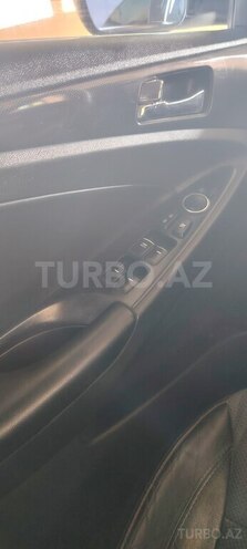 Hyundai Sonata-9