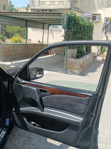 Mercedes E 230-14
