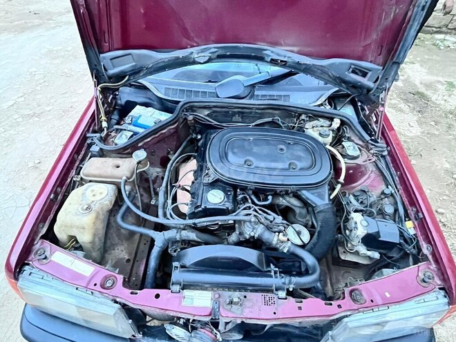 Mercedes 190-16