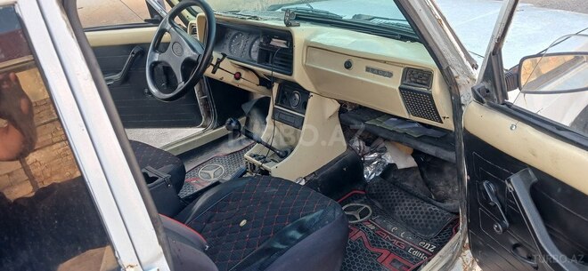 LADA (VAZ) 2107-10