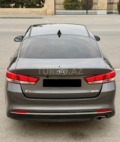 Kia K5-5