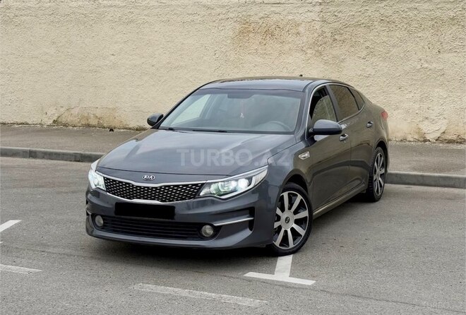 Kia K5-1