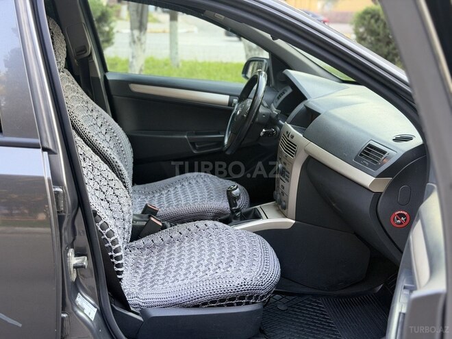 Opel Astra-8
