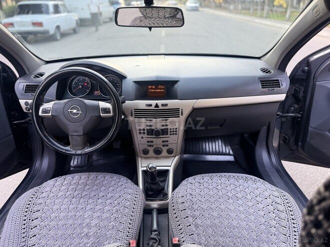 Opel Astra-10