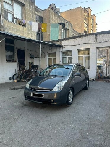 Toyota Prius-1