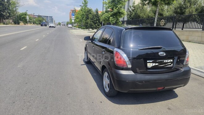 Kia Rio-4