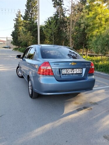 Chevrolet Aveo-5