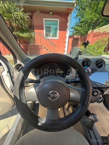 Nissan Micra-12