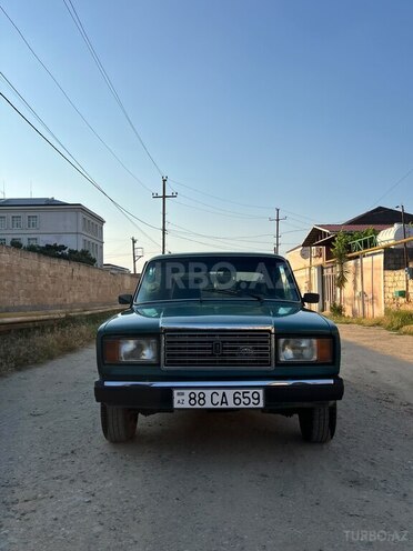 LADA (VAZ) 2107-2