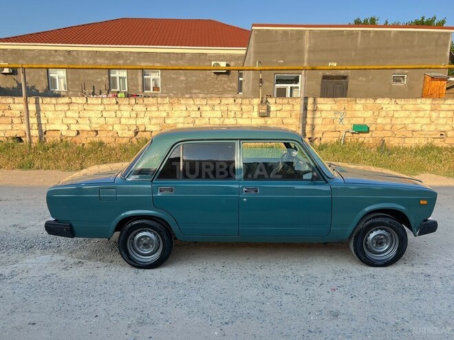 LADA (VAZ) 2107-4