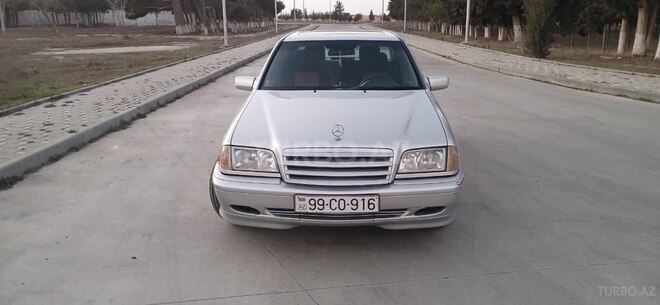 Mercedes C 200-1