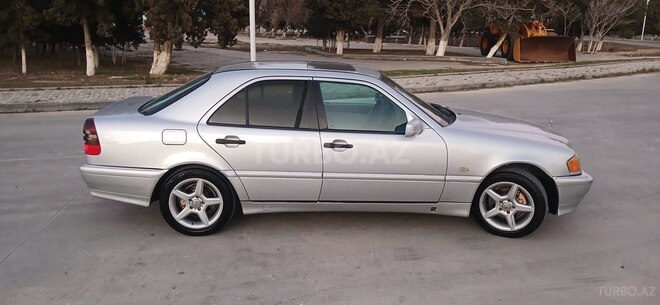 Mercedes C 200-12