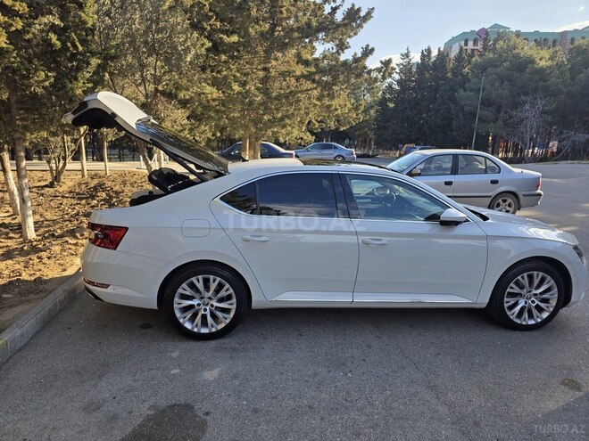 Skoda Superb-8