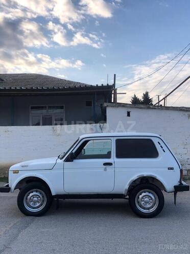 LADA (VAZ) Niva-11