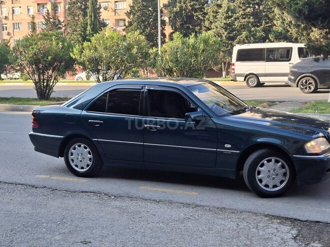 Mercedes C 180-11