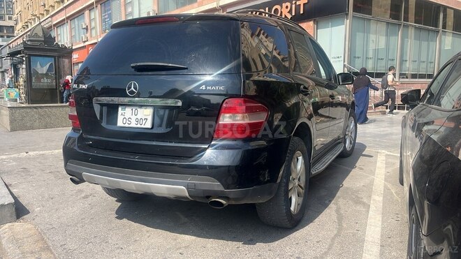 Mercedes ML 350 4MATIC-4