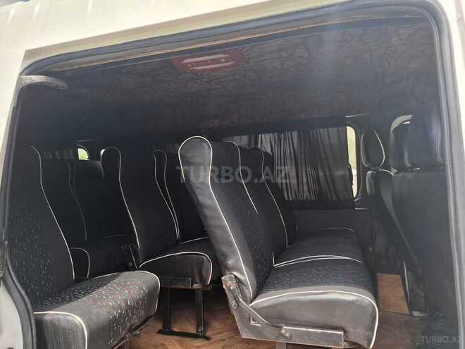 Ford Transit-16