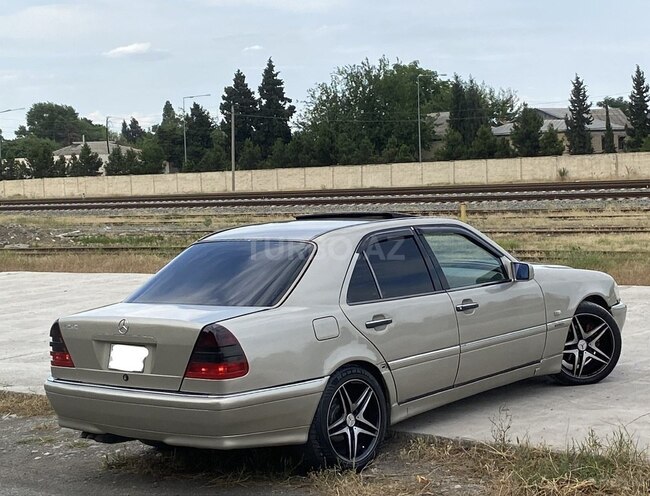 Mercedes C 200-3