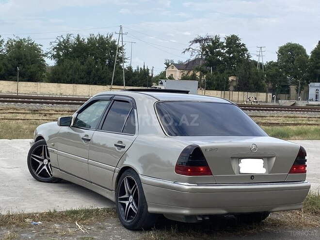 Mercedes C 200-6