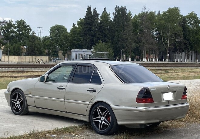 Mercedes C 200-4